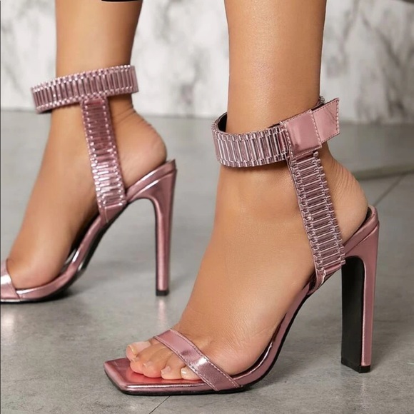 Like new chunky Pink heeled sandals - Picture 3 of 3
